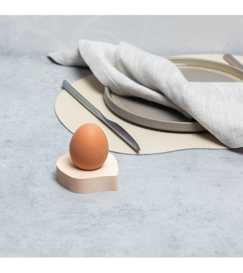 Wood egg cup PEA