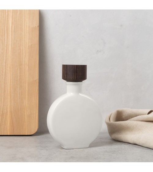 Ceramic white oil dispenser