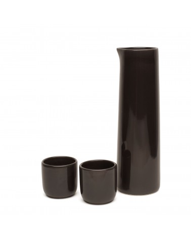 carafe with cups